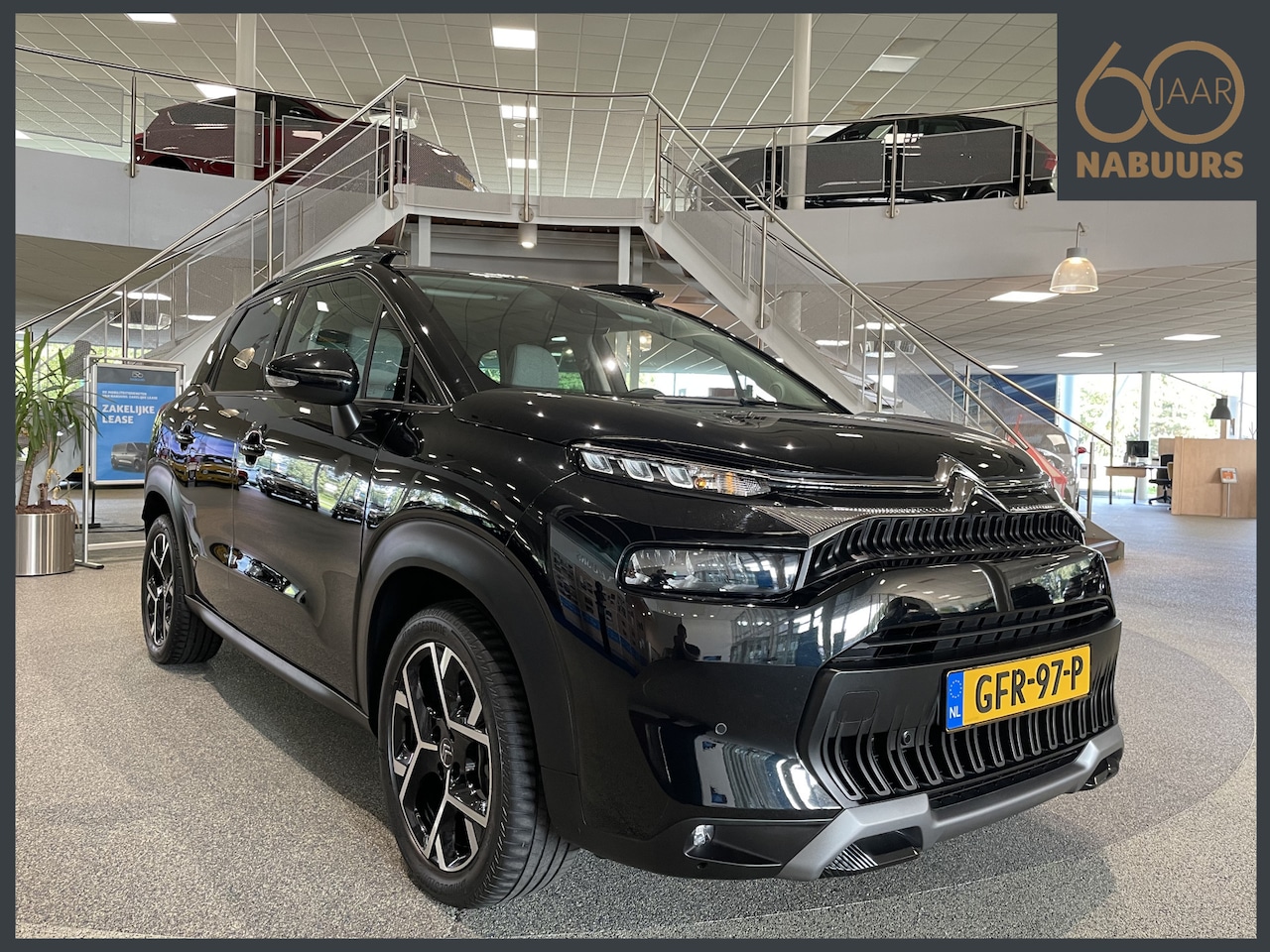 Citroën C3 Aircross - 1.2 110pk Shine, Panorama, Leder, Navi - AutoWereld.nl