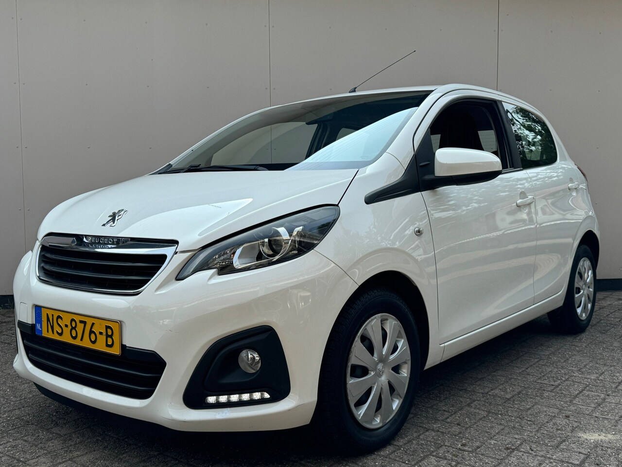 Peugeot 108 - 1.0 e-VTi Blue Lion AIRCO. APK 04-2025 - AutoWereld.nl