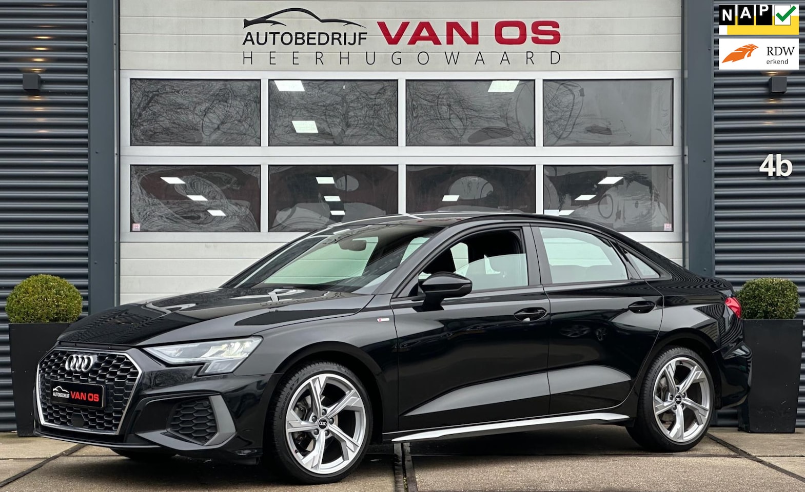 Audi A3 Limousine - 35 TFSI S edition Automaat / Virtual dashboard / Garantie - AutoWereld.nl