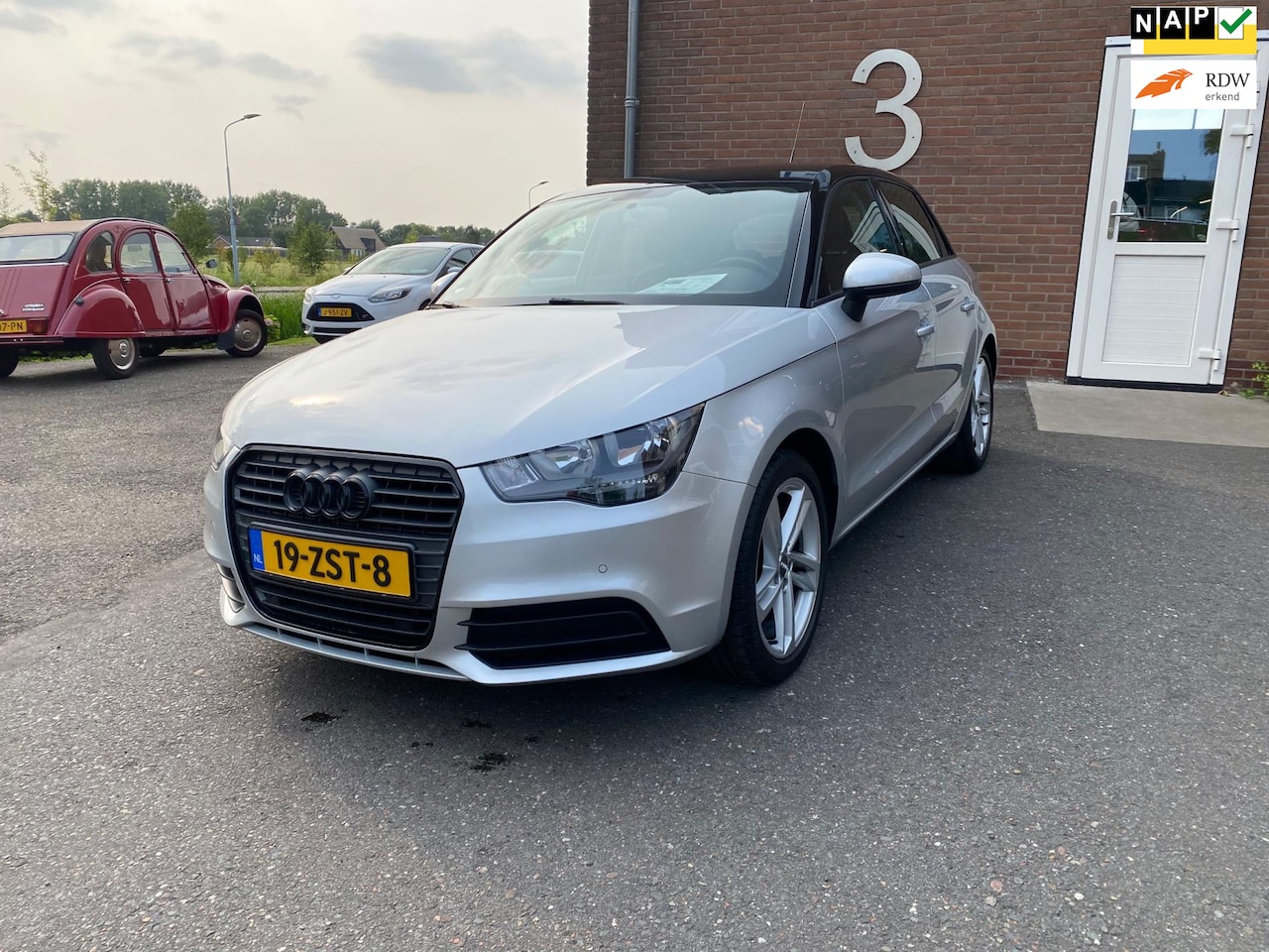 Audi A1 Sportback - 1.2 TFSI Connect / Navi / PDC V&A / 73dkm!! - AutoWereld.nl