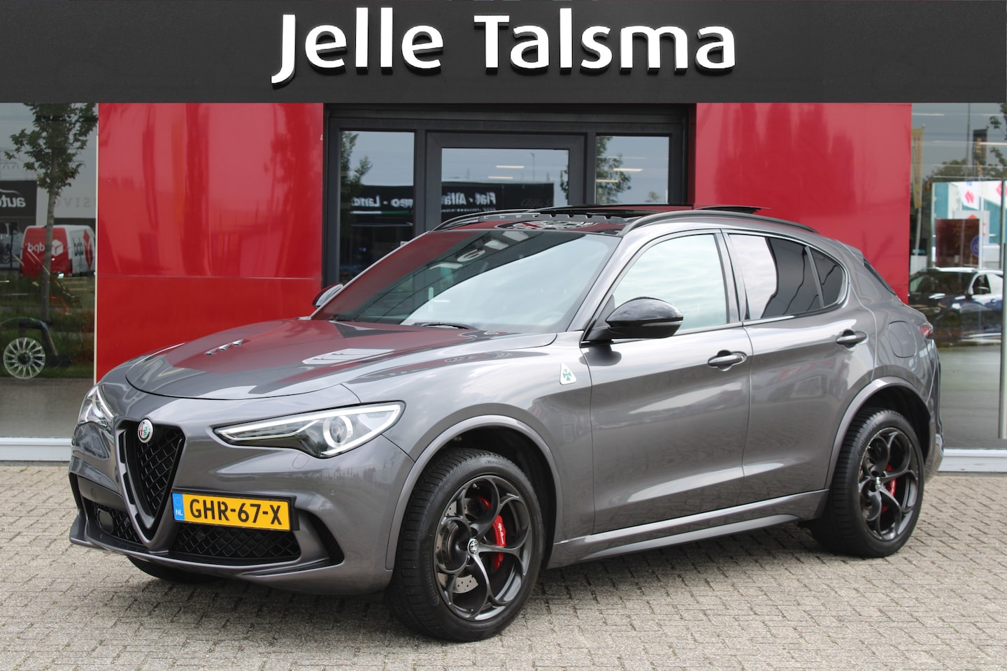 Alfa Romeo Stelvio - Quadrifoglio 2.9 V6 510PK AWD | Harman Kardon | Adaptieve Cruise Control | Schuif/Kantelda - AutoWereld.nl