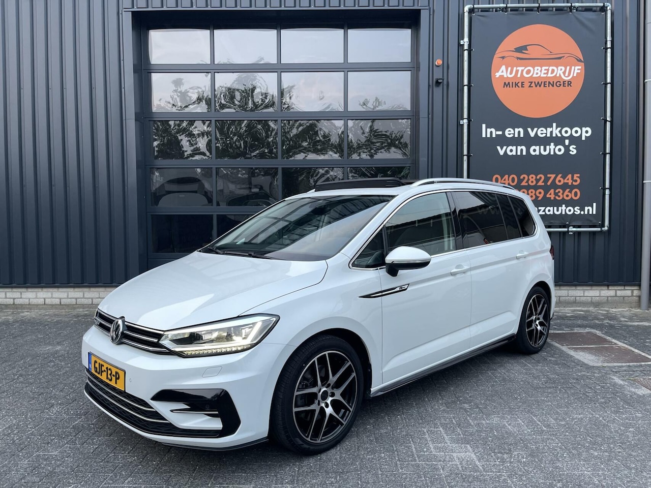 Volkswagen Touran - 1.4 TSI Highline R-Line AUT. PANORAMADAK|MASSAGE|CARPLAY|ACC-CRUISE CONTROL|ALCANTARA|LED| - AutoWereld.nl