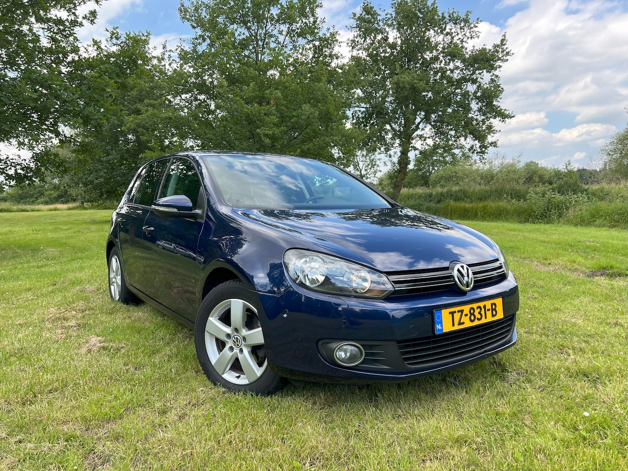 Volkswagen Golf - 1.2 TSI Highline BlueMotion - AutoWereld.nl