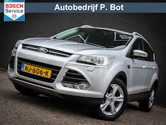 Ford Kuga - 1.6 Titanium Plus / Trekhaak/ Panoramadak