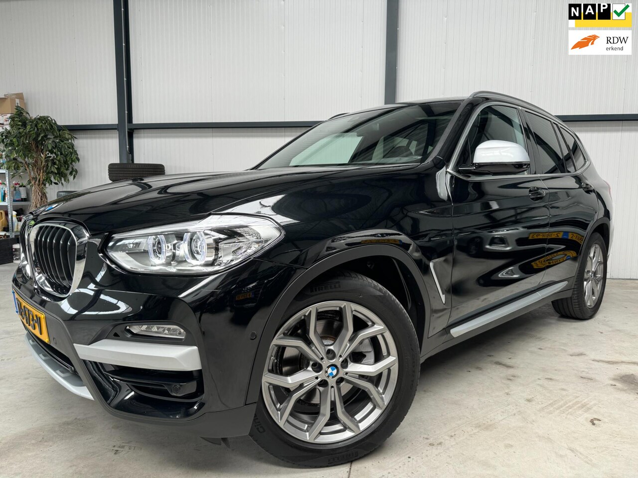 BMW X3 - XDrive20i High Executive Panoramadak Leder - AutoWereld.nl