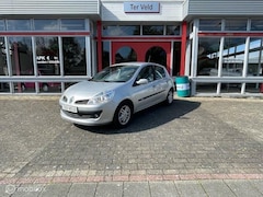 Renault Clio - 1.4-16V Dynamique Luxe