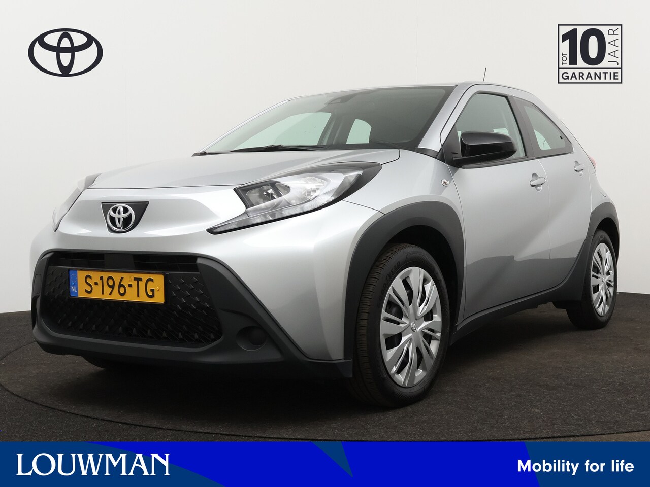 Toyota Aygo X - 1.0 VVT-i MT play | Apple CarPlay/Android Auto | Camera | - AutoWereld.nl