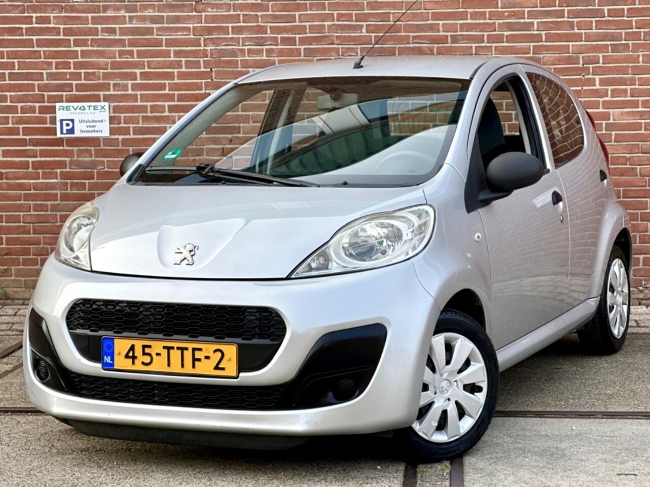 Peugeot 107 - 1.0 Access Accent 1.0 Access Accent - AutoWereld.nl