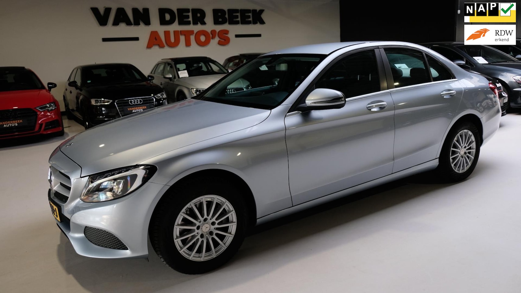 Mercedes-Benz C-klasse - 200 Prestige 184PK Cruise|Navi|Leder|Xenon - AutoWereld.nl