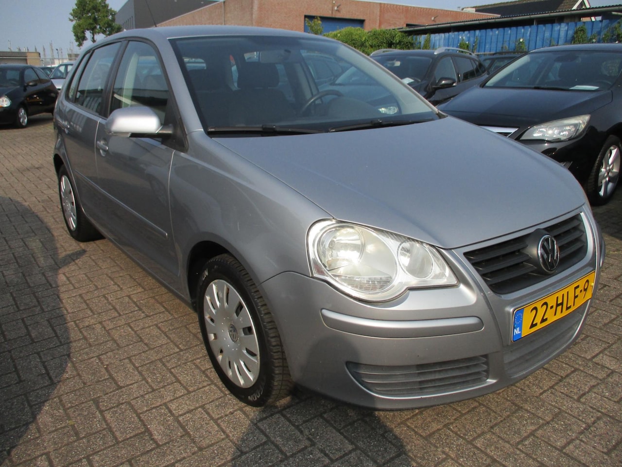 Volkswagen Polo - 1.4-16V AIRCO! CRUISE! TREKHAAK! APK 7-2025! - AutoWereld.nl