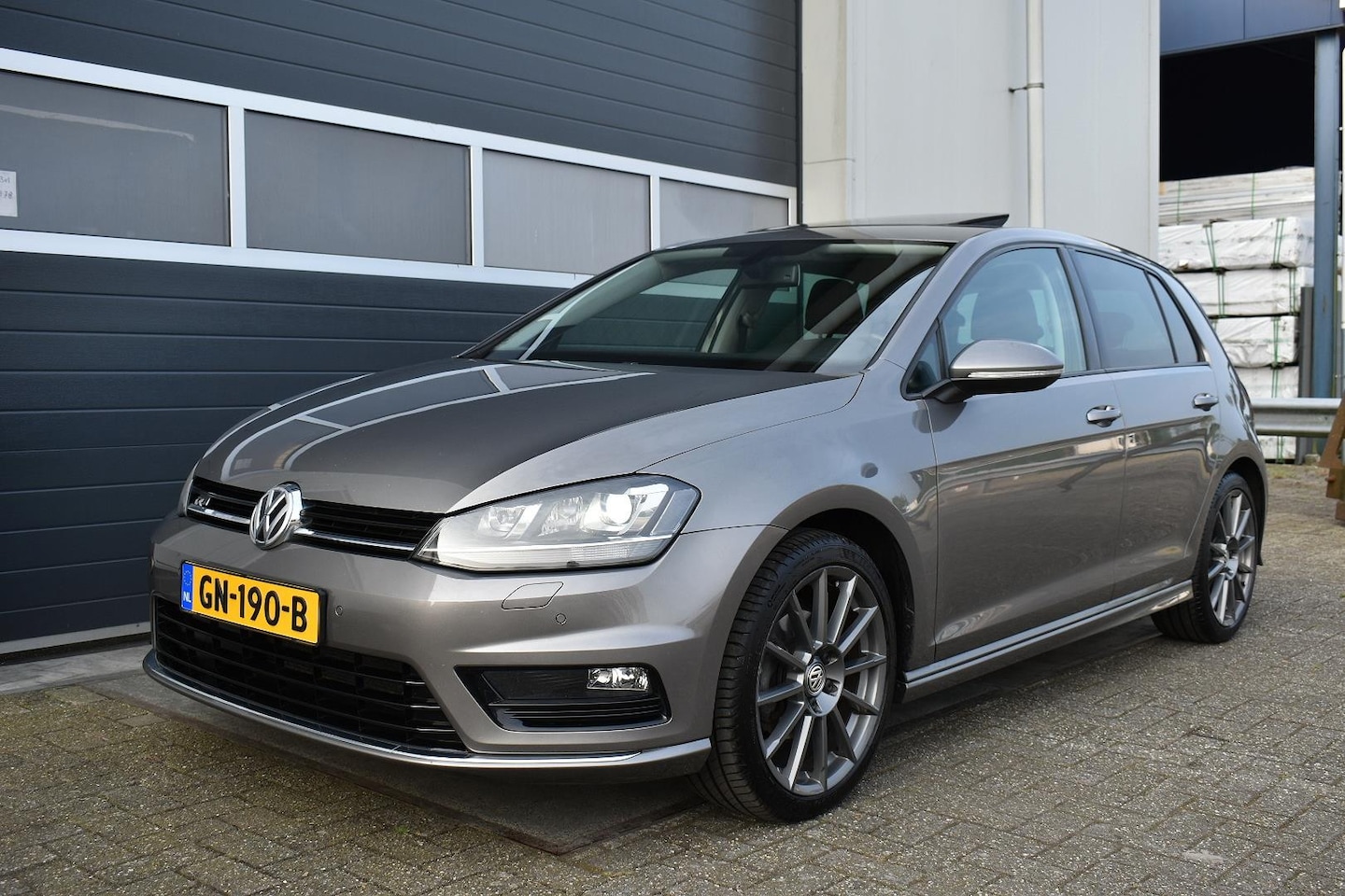 Volkswagen Golf - 1.4 TSI ACT Business Edition R 1.4 TSI ACT Business Edition R-Line Automaat - AutoWereld.nl