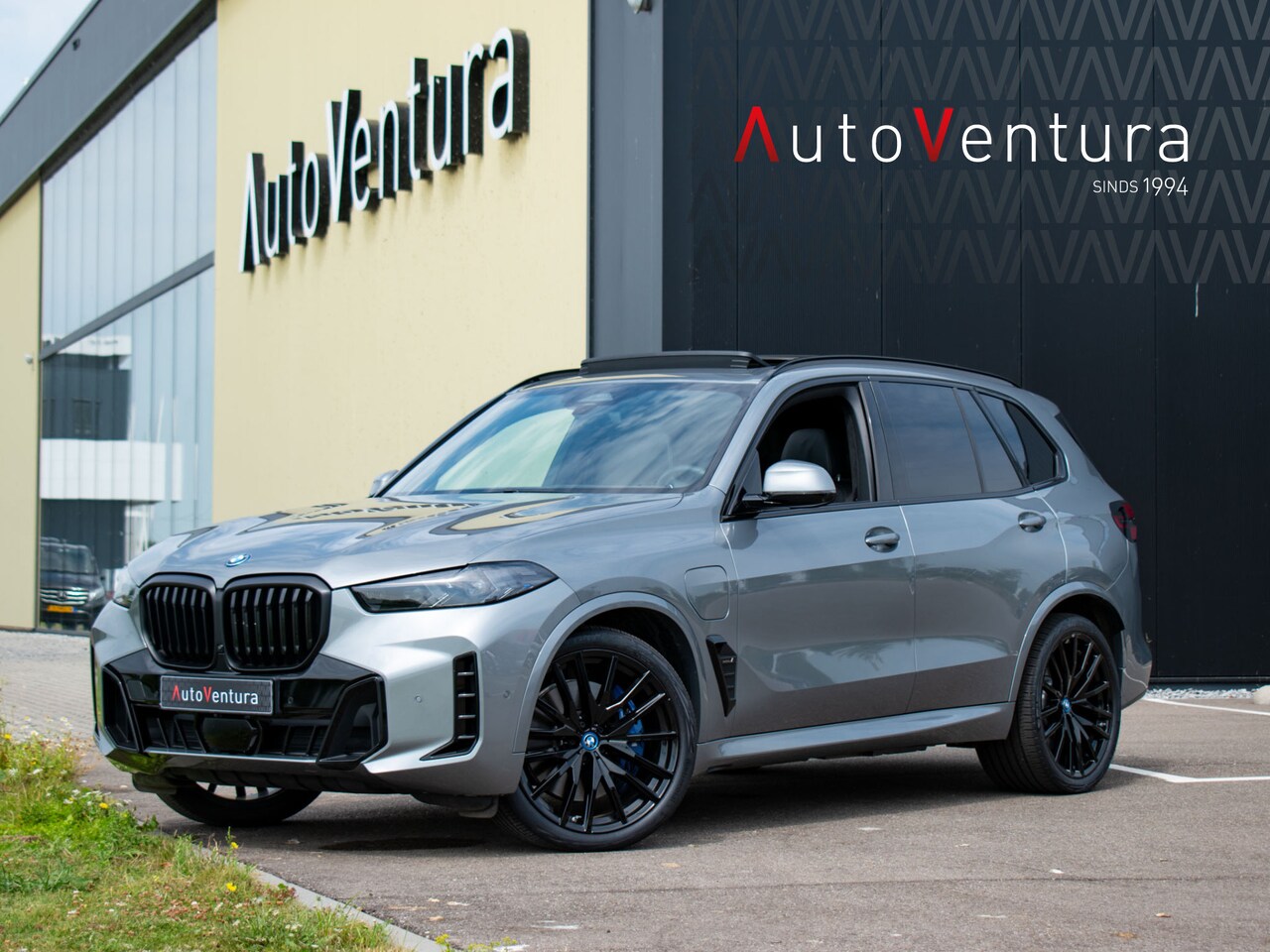 BMW X5 - 50e M-Sport | Soft close | Harman Kardon | Panoramadak Sky Lounge 50 e - AutoWereld.nl