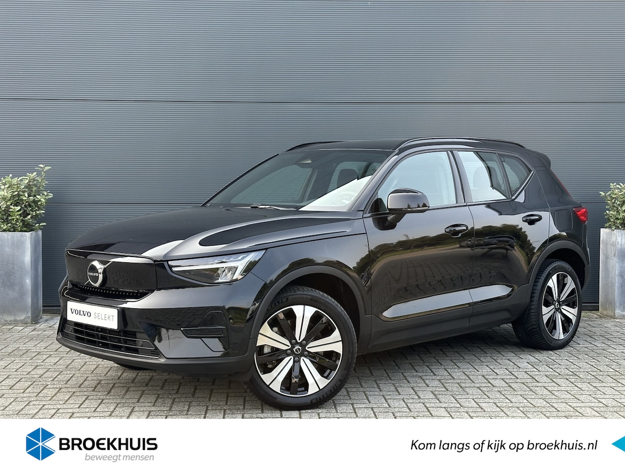 Volvo XC40 - Recharge Plus 70 kWh | Wamtepomp | Pilot Assist | Nubuck | Trekhaak | Climate pack - AutoWereld.nl