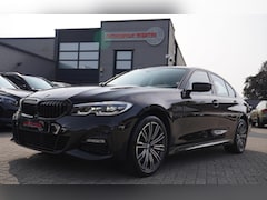 BMW 3-serie - 330e High Executive | M-pakket | Luxe leder / Alcantara | LED koplampen | Dealer onderhoud