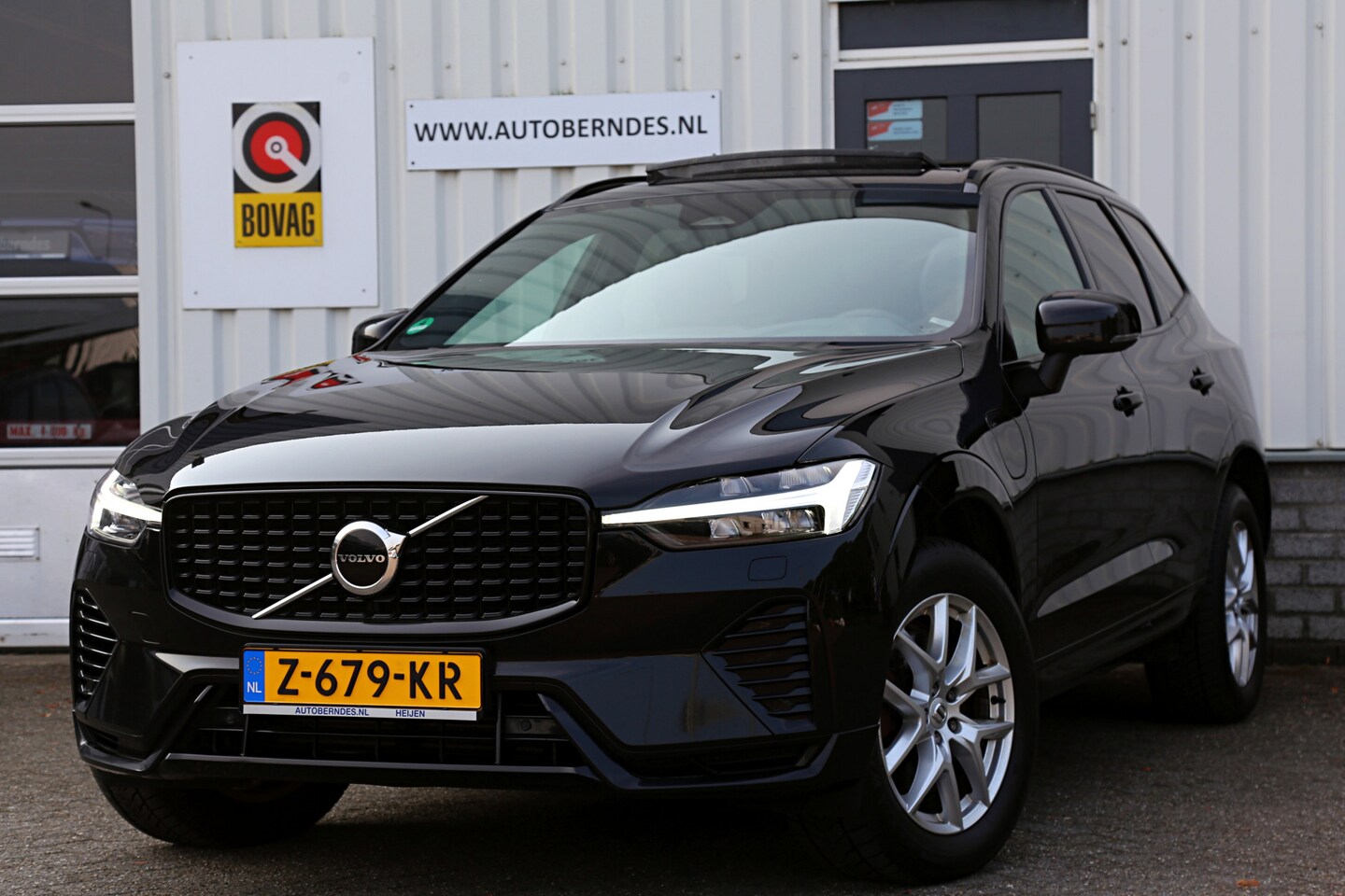 Volvo XC60 - 2.0 T6 340PK Plug in AWD R-Design PHEV*Facelift!*Perfect Volvo Onderh.*BTW*Pano/Pilot Ass. - AutoWereld.nl