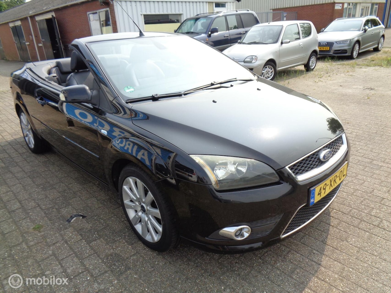 Ford Focus Coupé-Cabriolet - 2.0 Limited 2.0 Limited - AutoWereld.nl