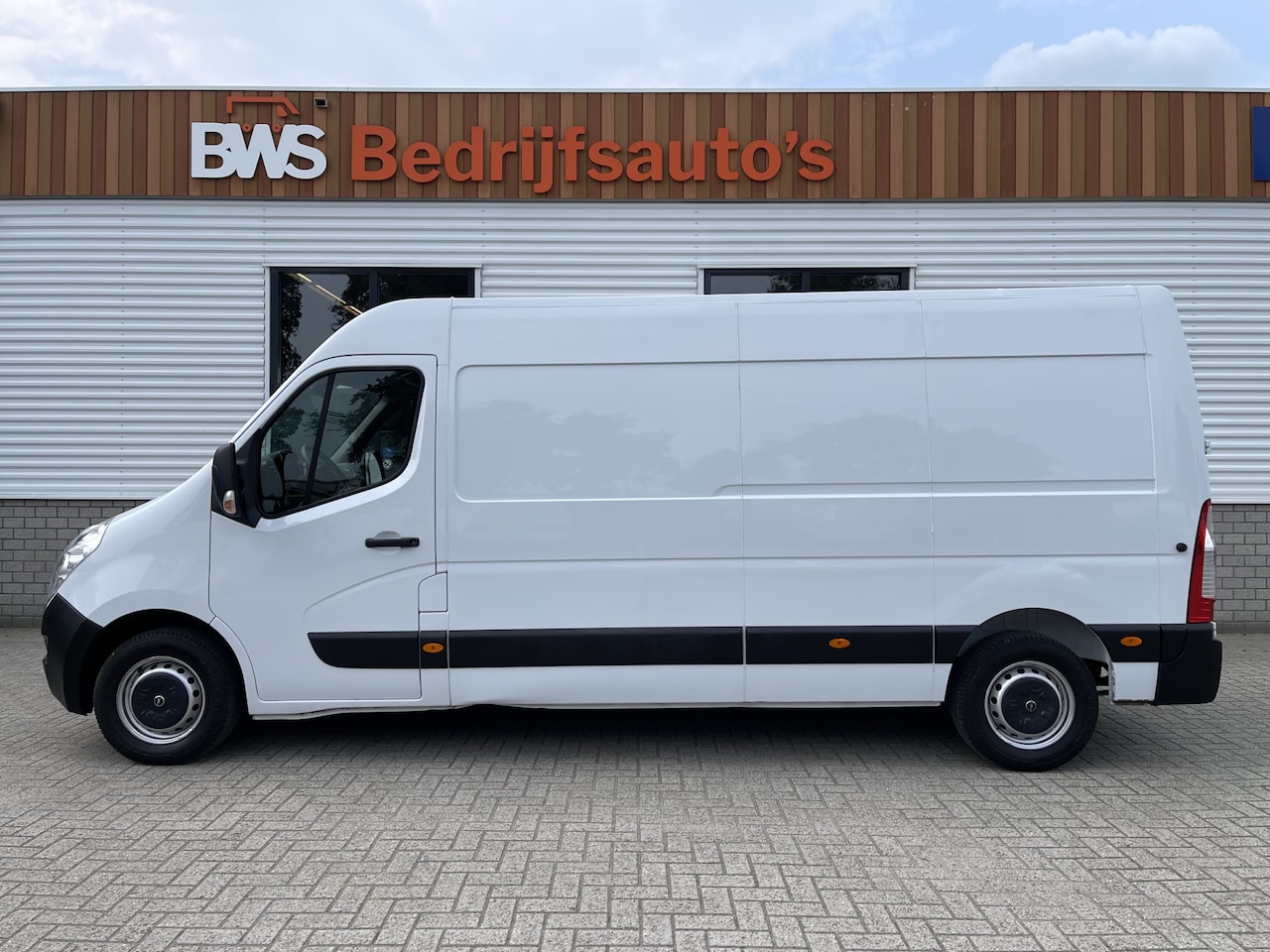 Opel Movano - 2.3 CDTI 130pk L3H2 / vaste prijs rijklaar € 17.950 ex btw / lease vanaf € 329 / airco / c - AutoWereld.nl