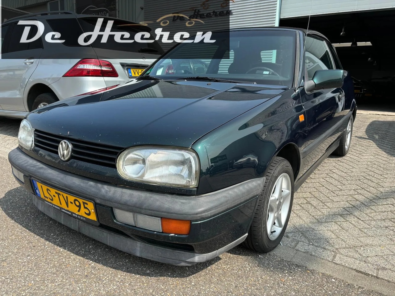 Volkswagen Golf Cabriolet - 1.8 INRUIL KOOPJE - AutoWereld.nl