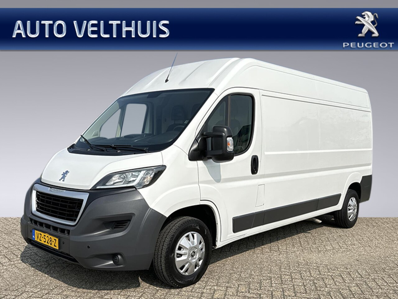 Peugeot Boxer - GB 333 L3H2 2.0 BlueHDi 110PK Premium - AutoWereld.nl