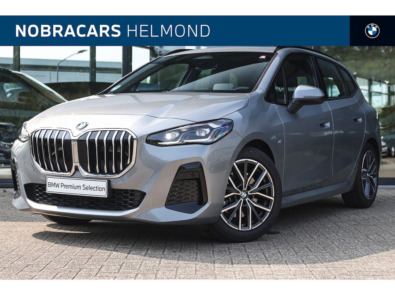 BMW 2-serie Active Tourer - 223i xDrive High Executive M Sport Automaat / Panoramadak / Trekhaak / Adaptief M Onderste - AutoWereld.nl