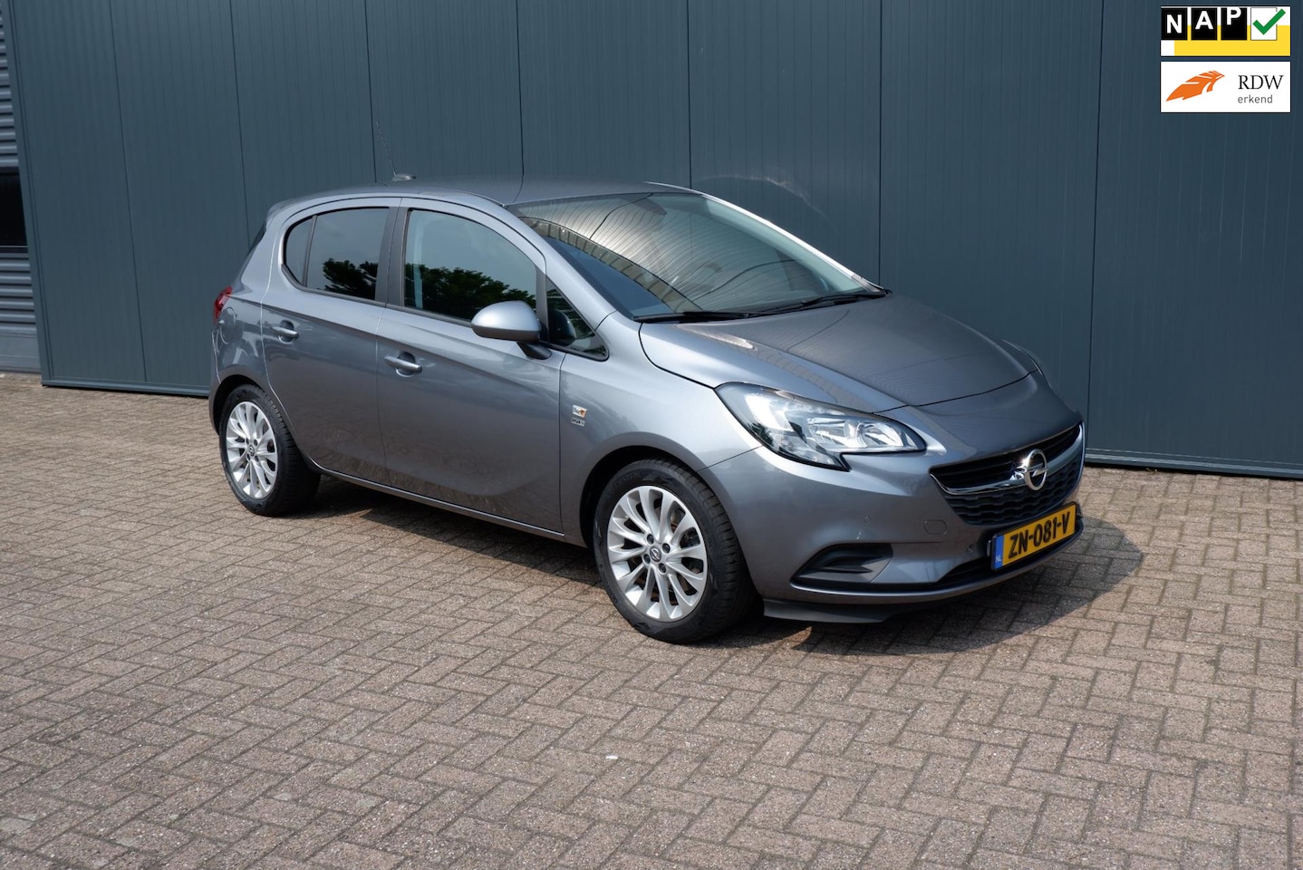 Opel Corsa - 1.0 Turbo 120 Jaar Edition 1.0 Turbo 120 Jaar Edition - AutoWereld.nl