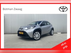 Toyota Aygo X - 1.0 VVT-i MT play | CarPlay | Achteruitrijcamera | Airco | Cruise control adaptief | NL-Au