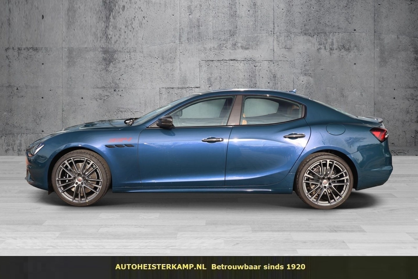 Maserati Ghibli - 3.8 V8 334 Trofeo Ultima 581 PK - AutoWereld.nl