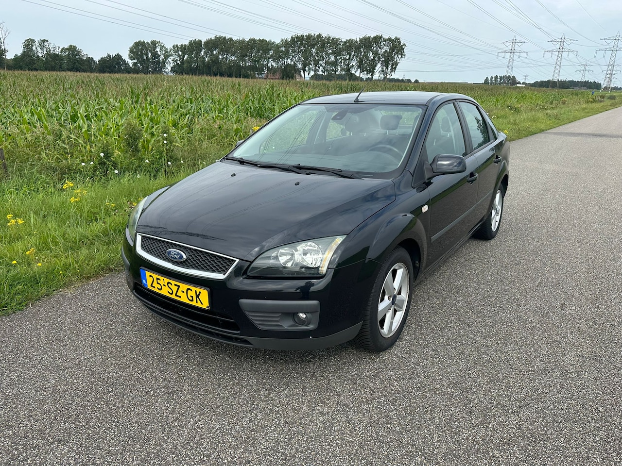 Ford Focus - 1.6-16V Futura AIRCO ! - AutoWereld.nl