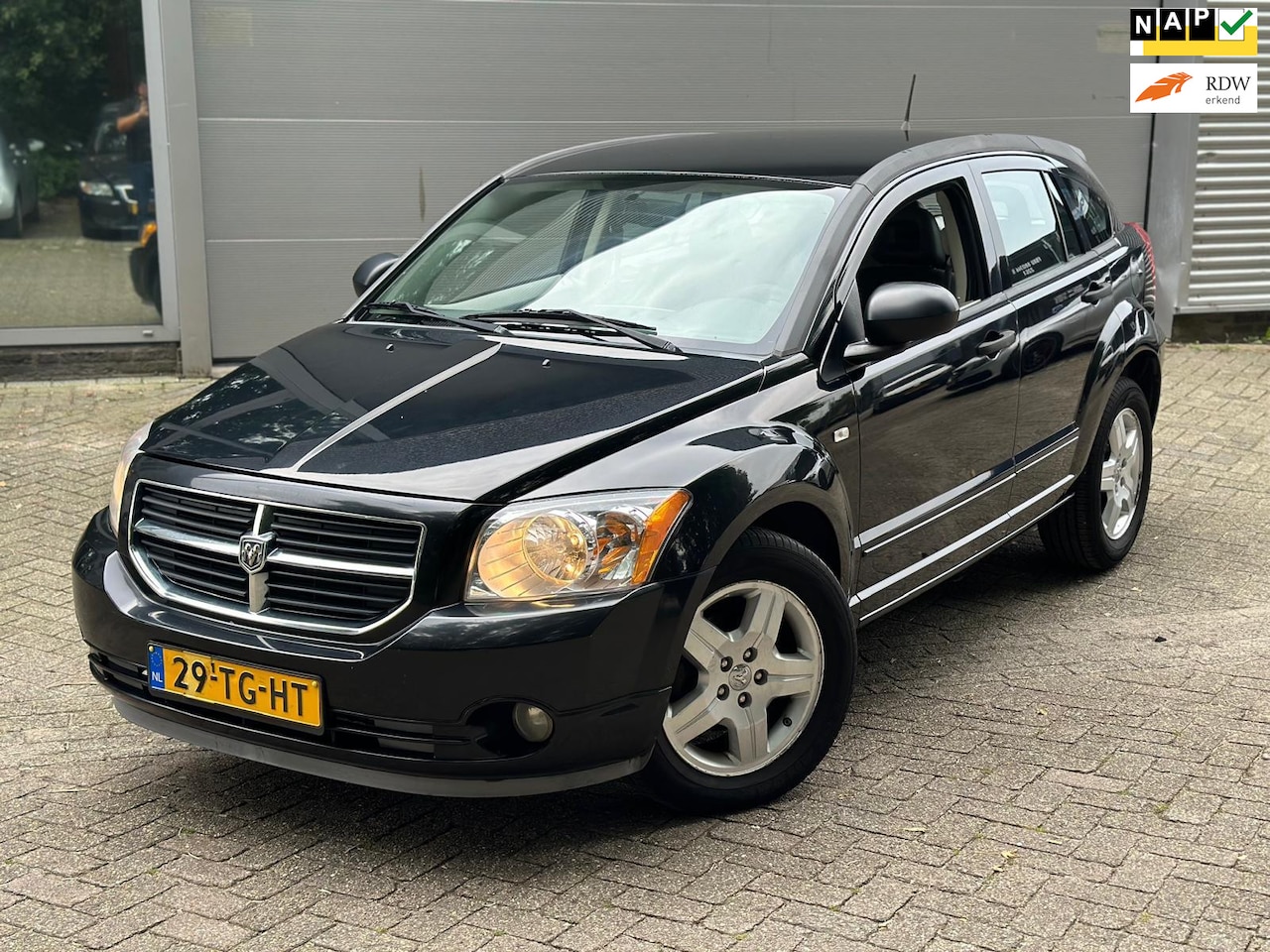 Dodge Caliber - 2.0 SXT / AUTOMAAT / NAP / RIJDT SCHAKELT GOED - AutoWereld.nl