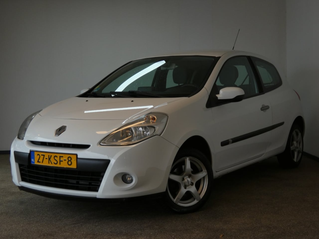 Renault Clio - Nwe APK airco 1.2 Business - AutoWereld.nl