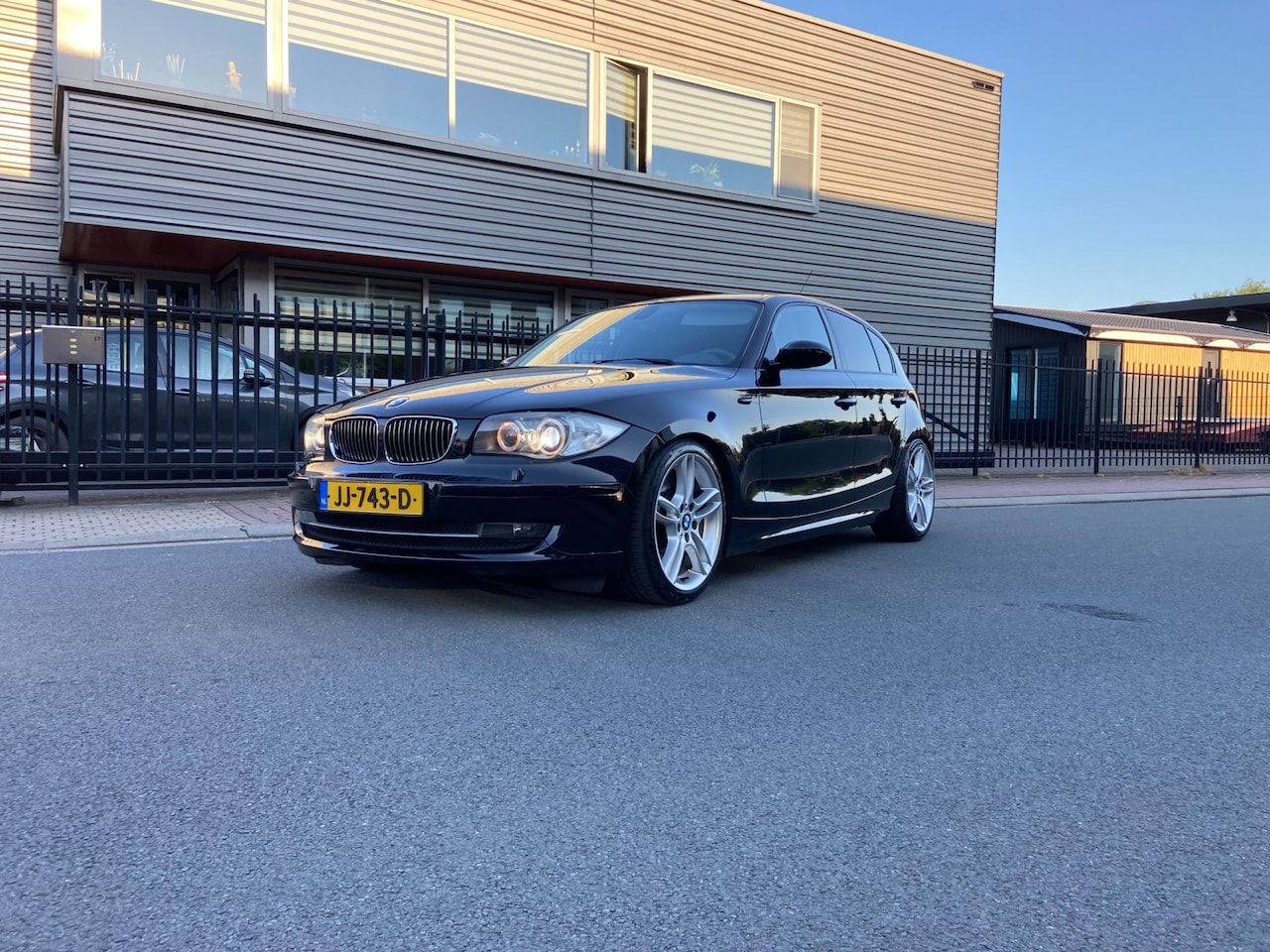 BMW 1-serie - 130i 130i - AutoWereld.nl