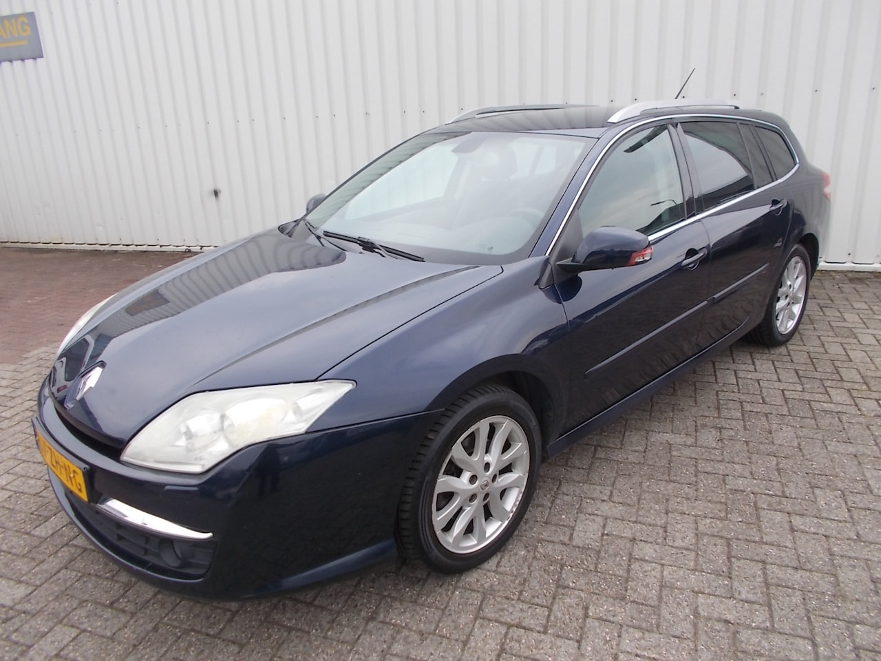 Renault Laguna Estate - 2.0 16V Dynamque 2.0 16V Dynamque ( APK 12-02-2025 ) - AutoWereld.nl