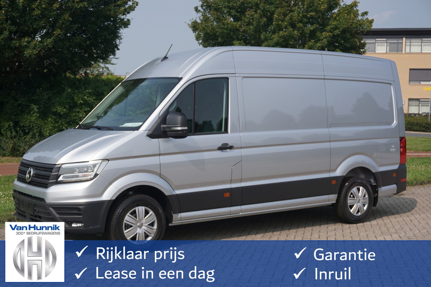 Volkswagen Crafter - 35 2.0 177 L3H3 AUT Navi, Cam, Adap. Cruise, LED!! NR. 995 - AutoWereld.nl