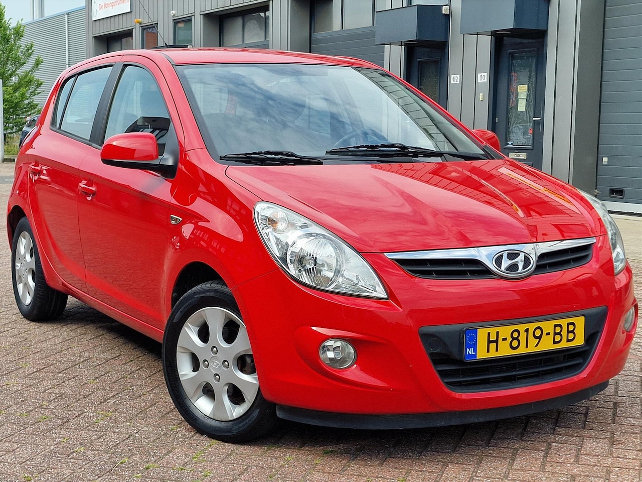 Hyundai i20 - 1.4i Dynamic Version 5-DRS Automaat,Airco.118000km.Velgen - AutoWereld.nl