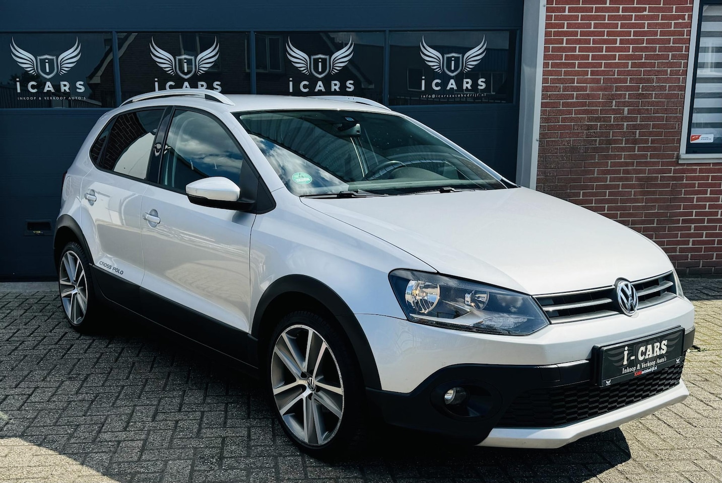 Volkswagen Polo - 1.2-12V Polo Cross Navi Bluetooth 2e eigenaar - AutoWereld.nl