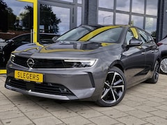 Opel Astra Sports Tourer - 1.6 Hybrid Elegance | Stoelverw + Stuurverw | Camera + Sensoren | Carplay | AGR Stoel