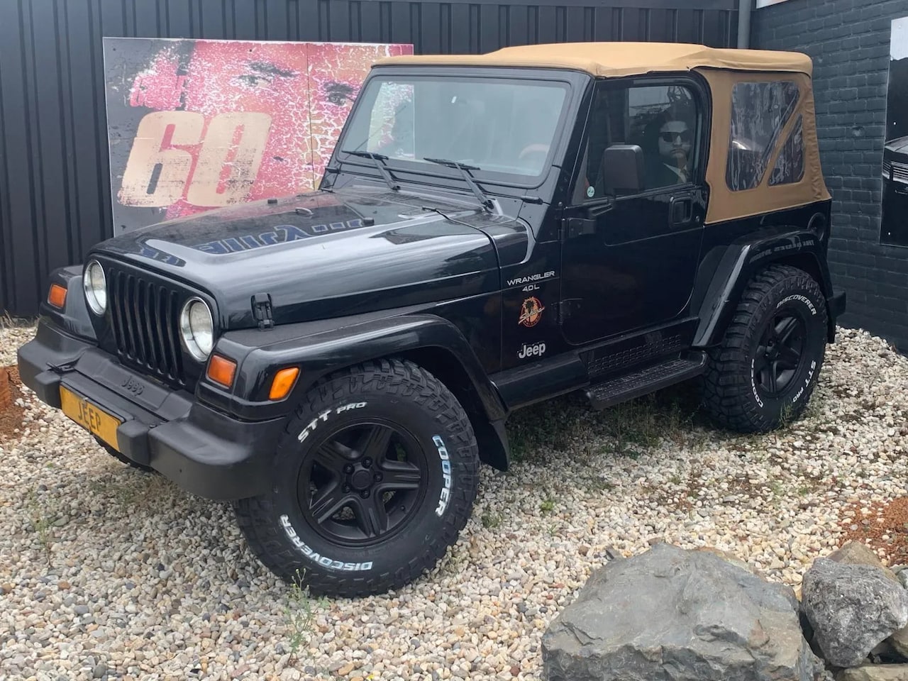 Jeep Wrangler - -BLACK 4.0i SAHARA EDITION- - AutoWereld.nl