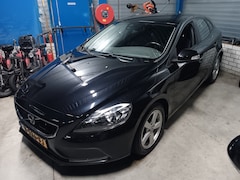 Volvo V40 - 1.6 115PK D2 NIEUWE APK