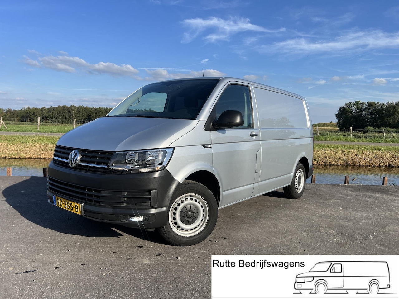 Volkswagen Transporter - 2.0 TDI L1H2 Highline Dealer onderhouden! - AutoWereld.nl