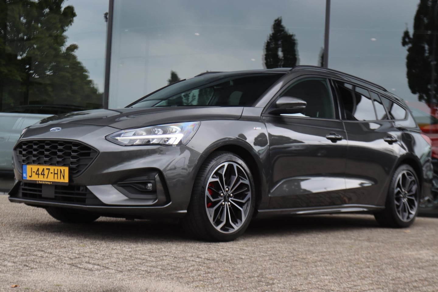 Ford Focus Wagon - 1.5 ECOBOOST ST LINE BUSSINES | B&O | WINTERPACK | LANE | KEYLESS | LED | CARPLAY - AutoWereld.nl