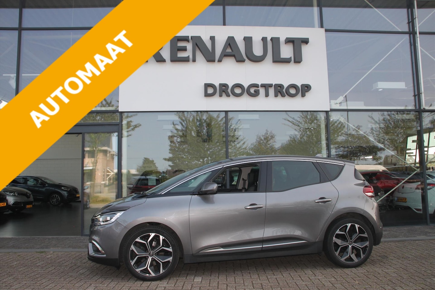 Renault Scénic - 140PK-INTENS-AUTOM-72DKM-NAVI-CAMERA-COMFORTSEAT- - AutoWereld.nl