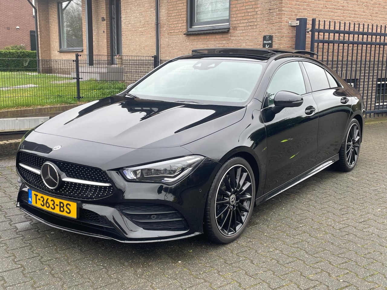 Mercedes-Benz CLA-Klasse - 250 AMG Line Burmester|Camera|Distronic|Pano|Multibeam - AutoWereld.nl