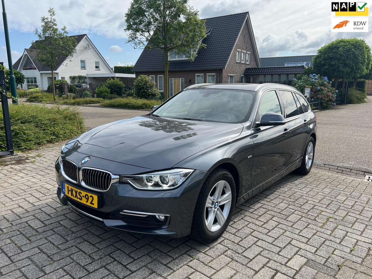 BMW 3-serie Touring - 316i High Executive | Automaat Leder Clima Cruise | - AutoWereld.nl