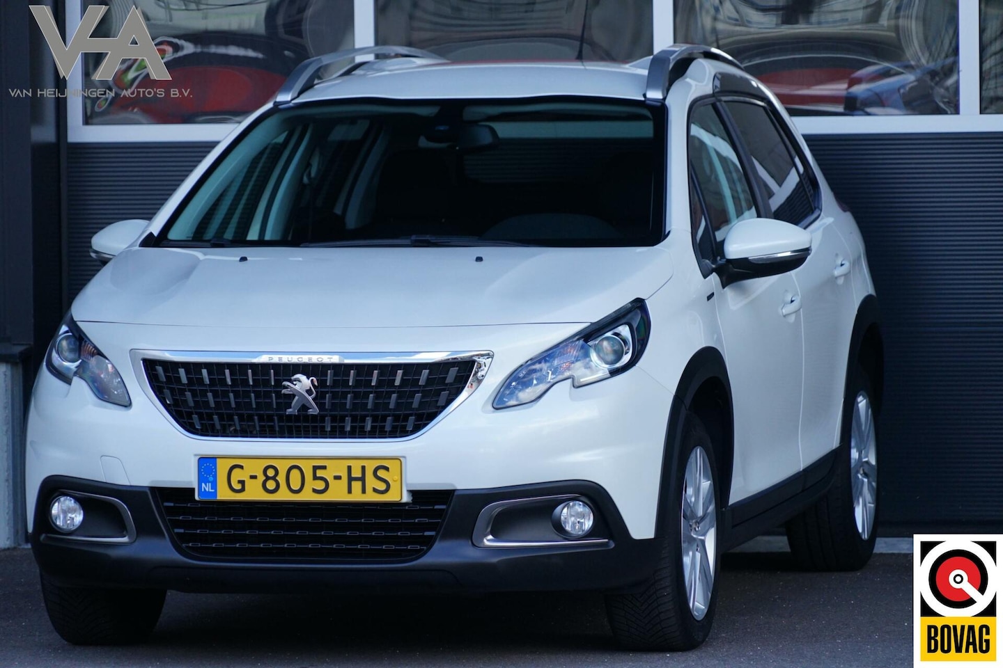 Peugeot 2008 - 1.2 PureTech Signature 1.2 PureTech Signature, NL, automaat, CarPlay - AutoWereld.nl