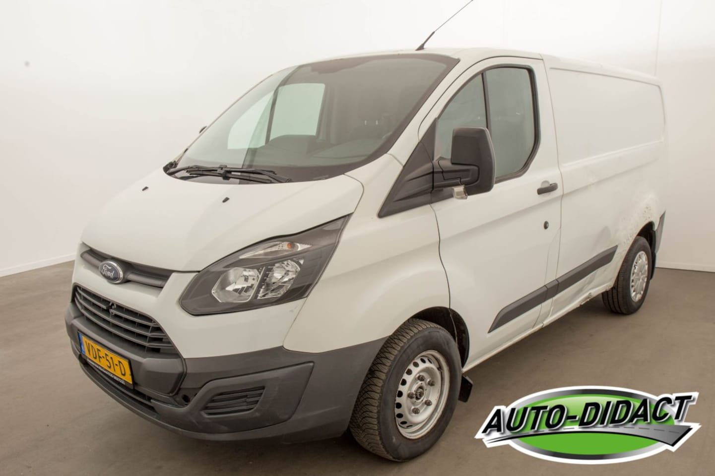 Ford Transit Custom - 250 2.2 TDCI L1H1 Base 250 2.2 TDCI L1H1 Base - AutoWereld.nl