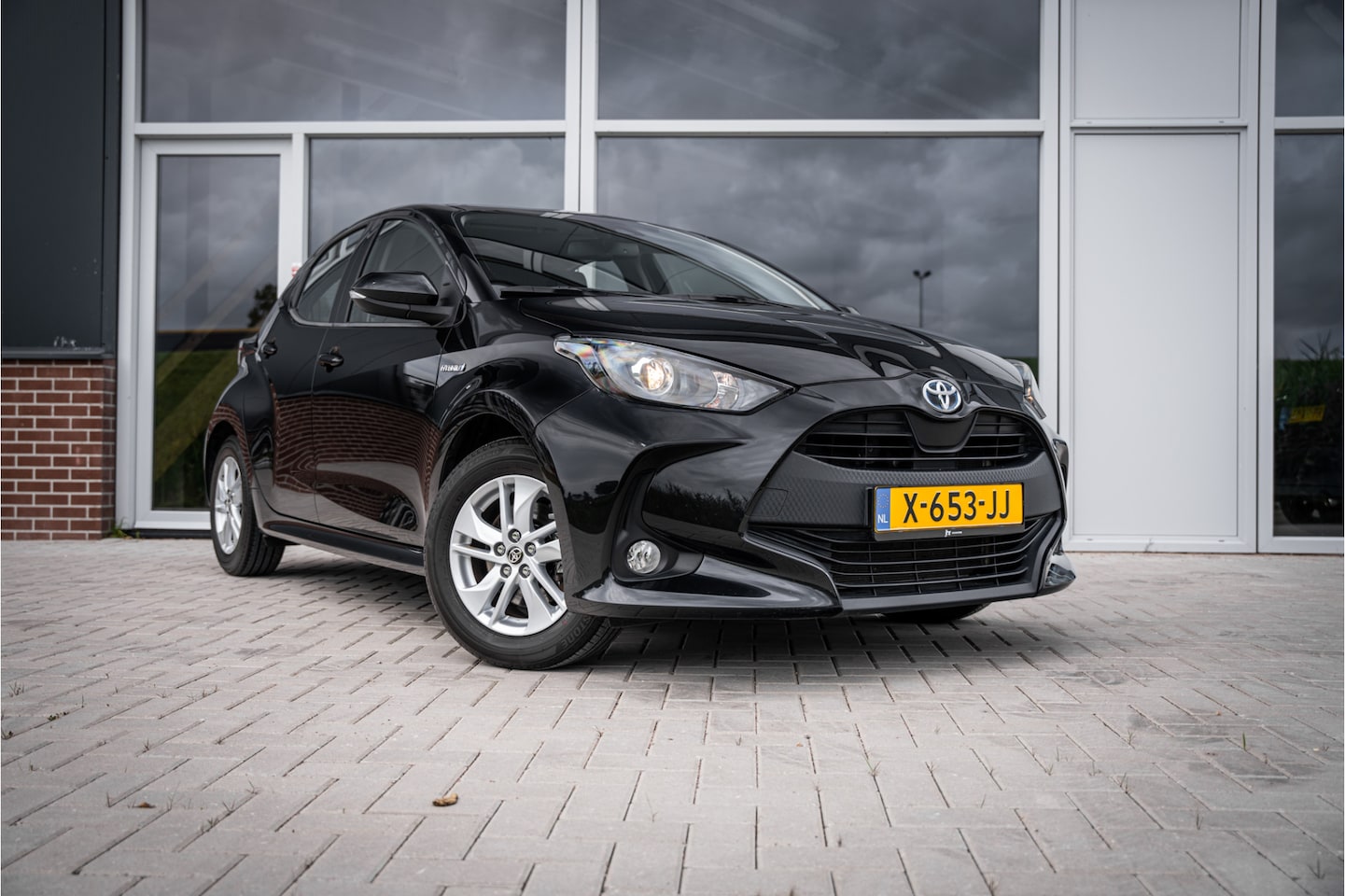 Toyota Yaris - 1.5 Hybrid Active 1.5 Hybrid Active - AutoWereld.nl