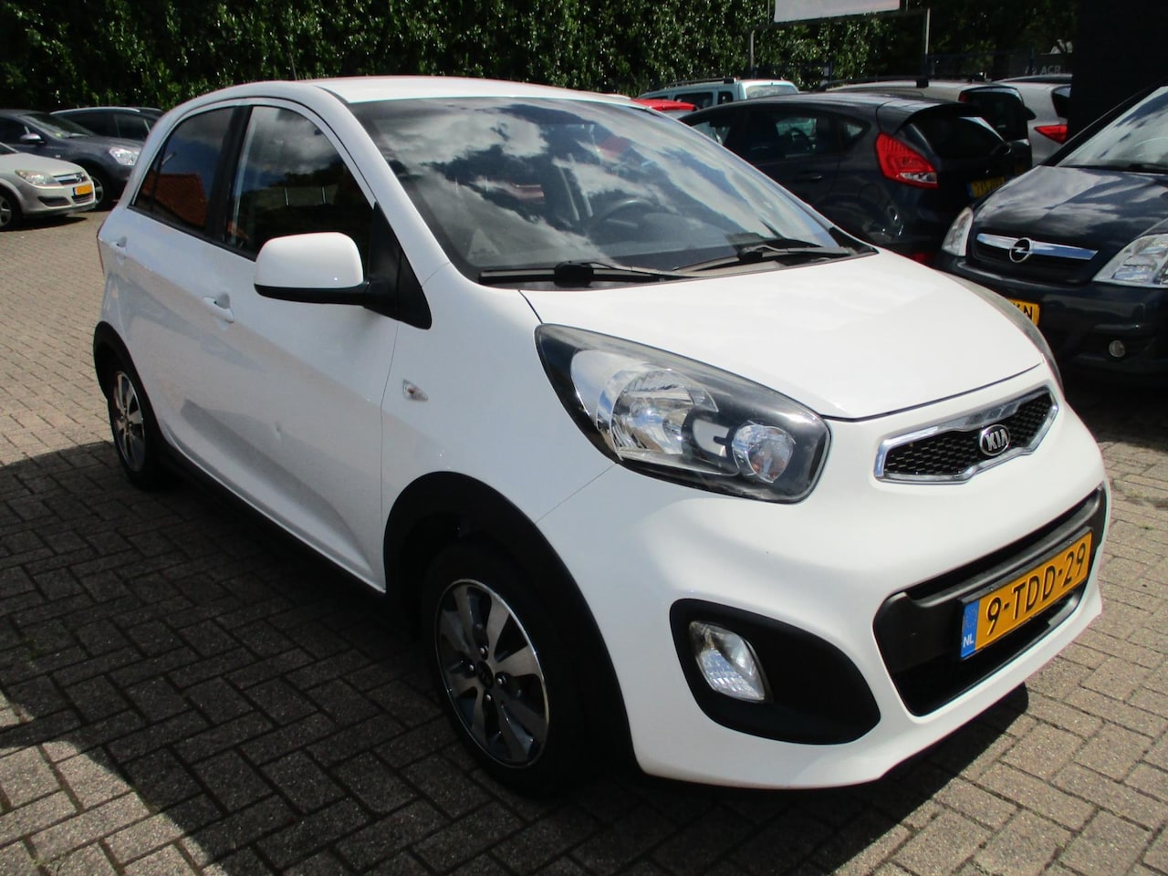 Kia Picanto - 1.0 CVVT ISG R-Cross AIRCO! NAVI! - AutoWereld.nl