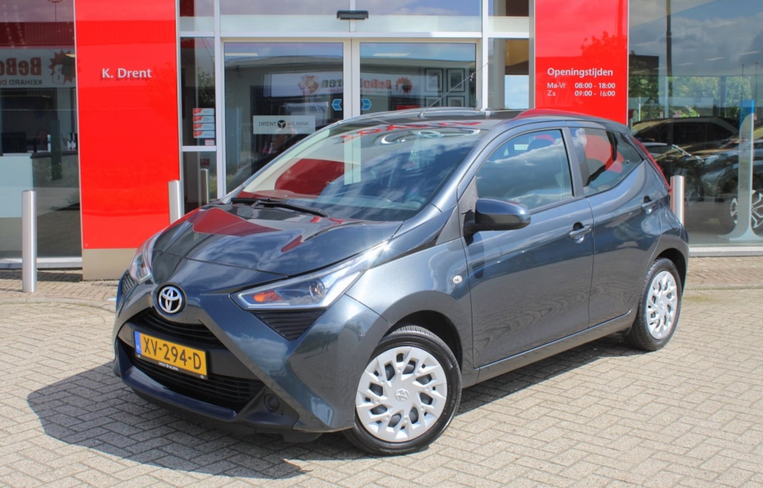 Toyota Aygo - 1.0 VVT-i x-play | Achteruitrijcamera | Airco | Toerenteller | - AutoWereld.nl