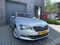 Skoda Superb Combi - 1.6 TDI Business (bj 2016) DSG|PANO|MEMORY|XENON|VOL OPTIES