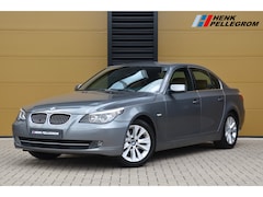 BMW 5-serie - 525i Business Line Edition II * PDC * Leder * Navigatie Professional * 17 Inch